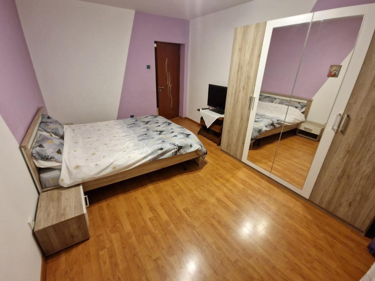 Apartament Victoria Apartment Targu Jiu Exterior photo